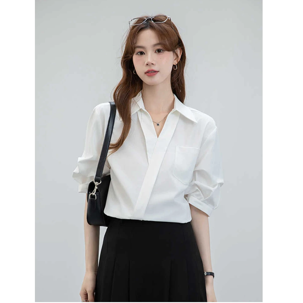 2025新款白色设计感V领衬衫女夏职业面试穿搭短袖上衣小个子衬衣
