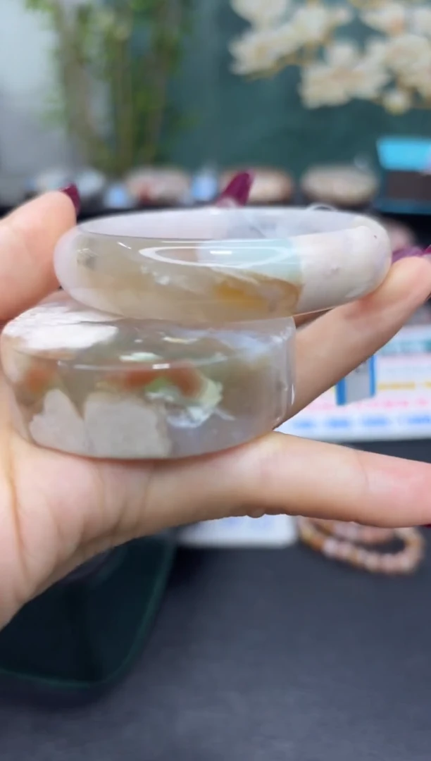 未镶嵌手镯石英质玉A191(57圈赠送镯心)