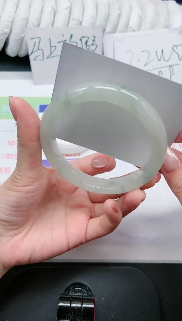 【闪购商品】石英质玉手镯未镶嵌347-64.6