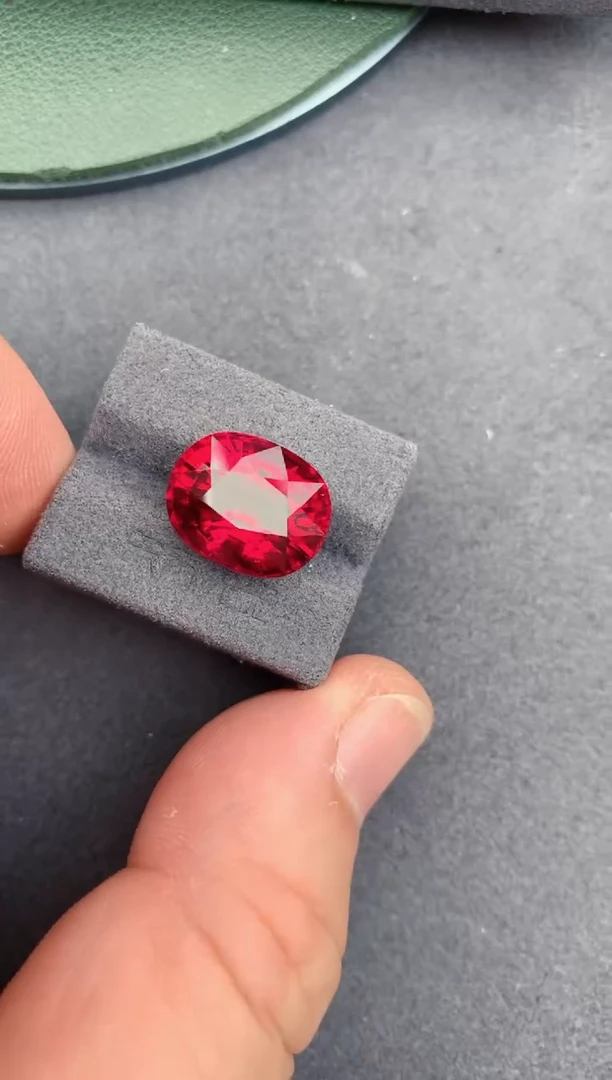 未镶嵌裸石碧玺10.7ct 卢比来碧玺 定制