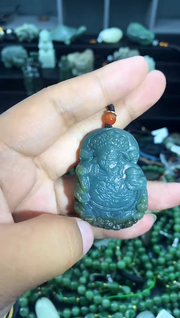 和田玉未镶嵌颈饰1