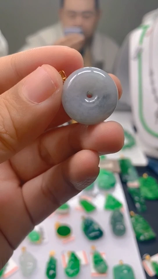 【闪购商品】翡翠颈饰未镶嵌新号开播，全场乱卖