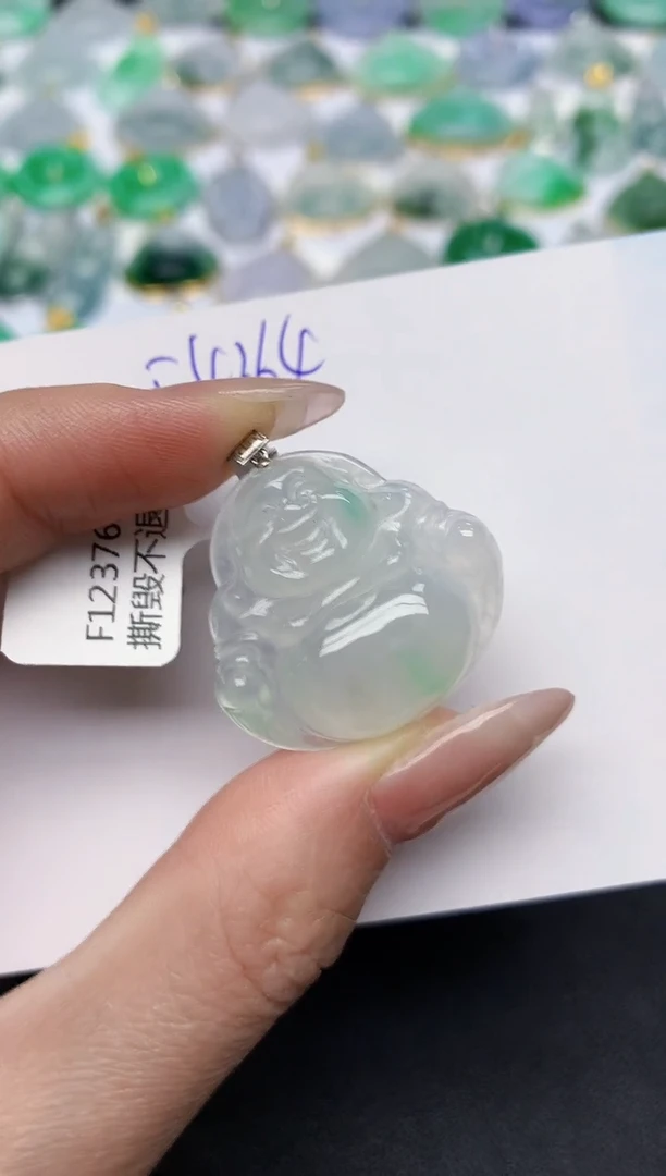 颈饰18K金镶嵌翡翠天然缅甸A货翡翠百元以上9元证书费自理