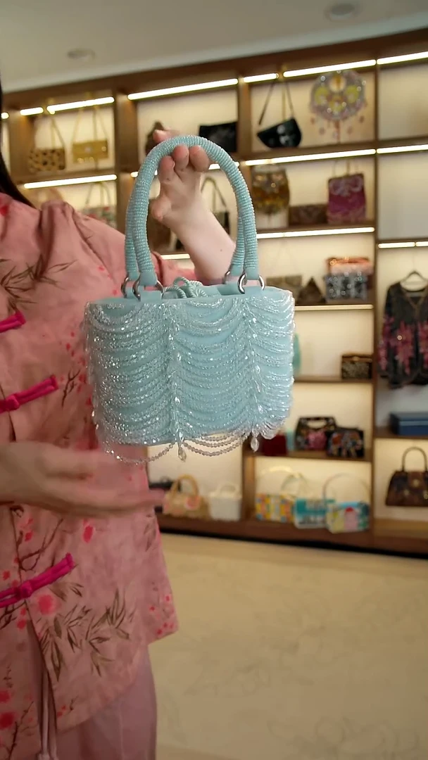 织物58百格汇手工串珠包