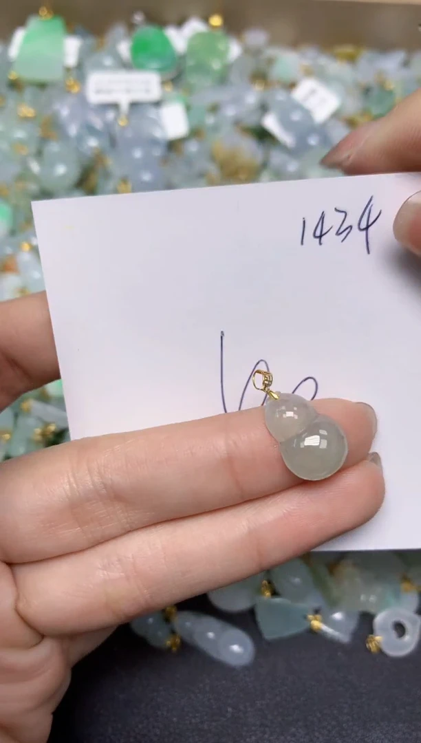 【闪购商品】翡翠颈饰18K金镶嵌 天然翡翠A货