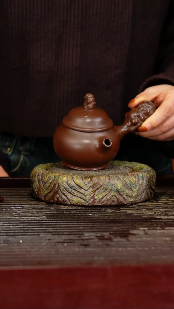 宜兴原矿紫砂壶茶壶宜兴原矿紫砂壶茶壶140C