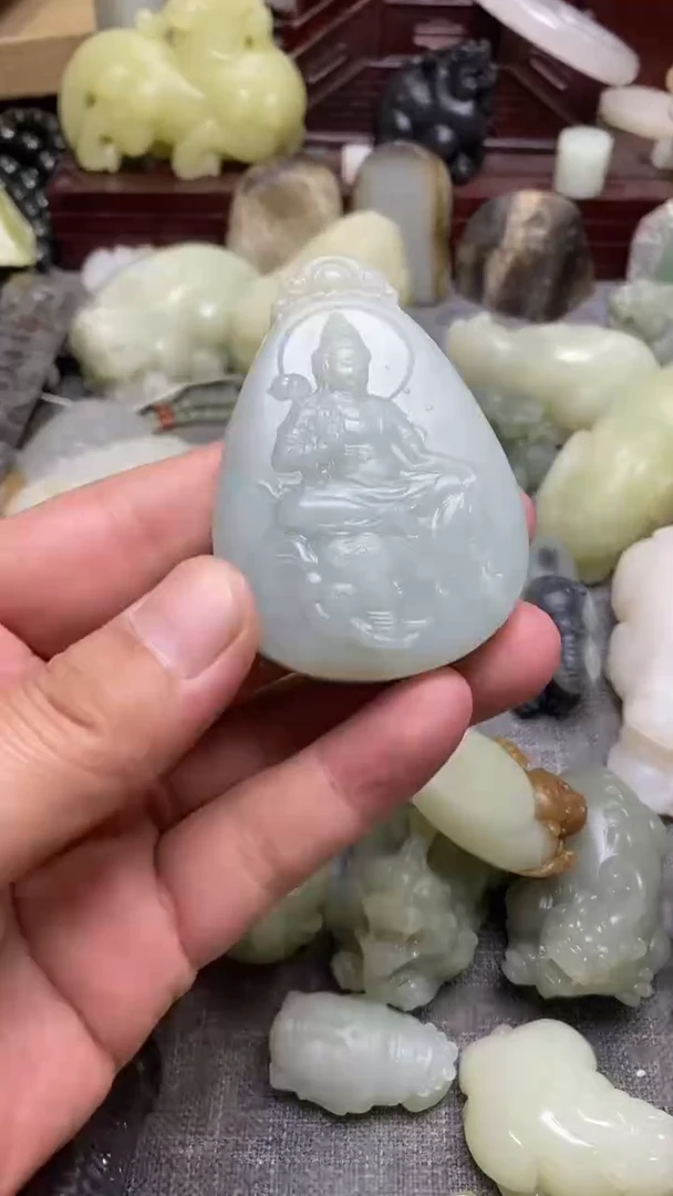 颈饰未镶嵌和田玉观音