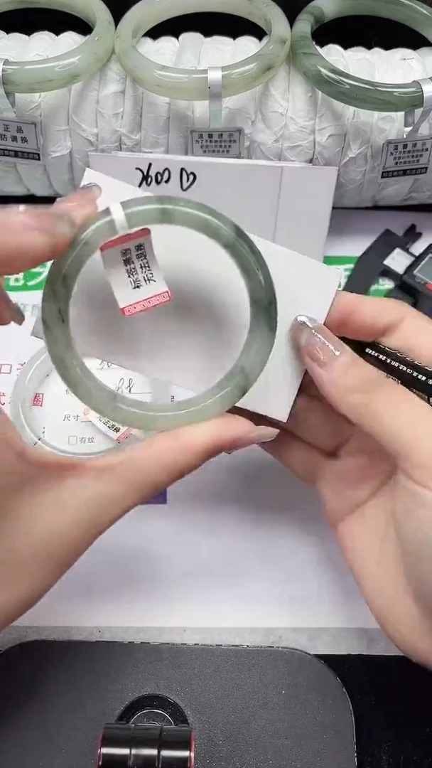 未镶嵌手镯石英质玉361-53/54