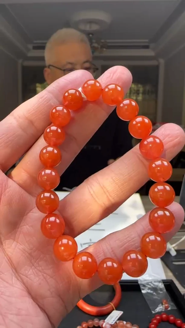 【闪购商品】南红玛瑙10mm保山手串圆珠未镶嵌多样性发一件