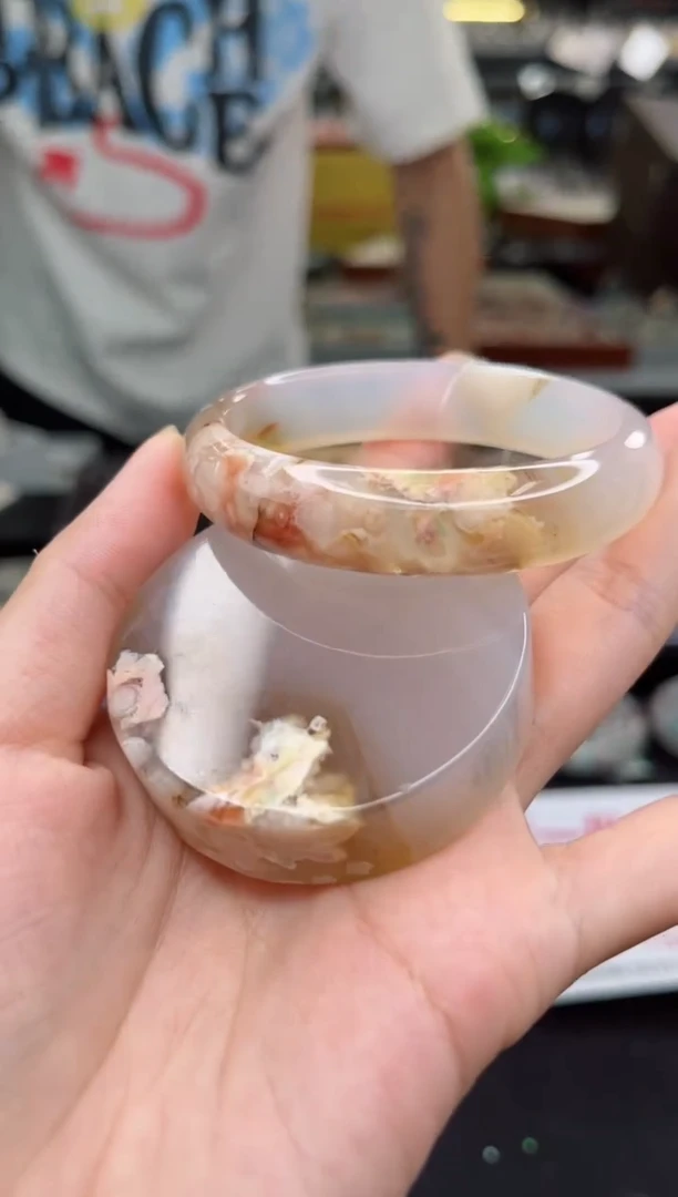 【闪购商品】石英质玉手镯未镶嵌54圈口（赠品镯心）3572021