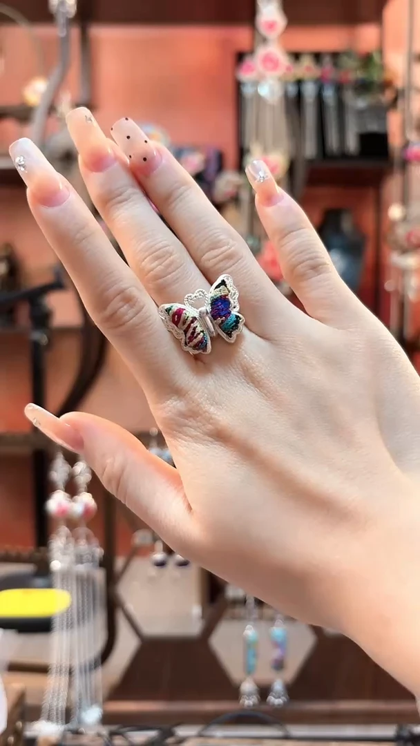 织绣云织谣民族风精美饰品 324