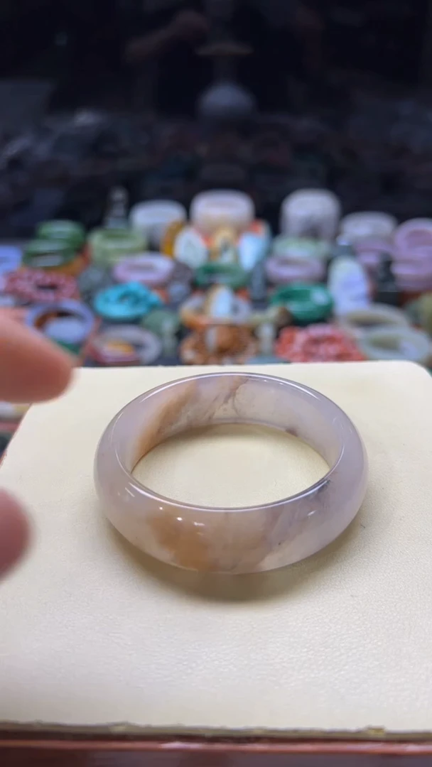 【闪购商品】石英质玉手镯未镶嵌040