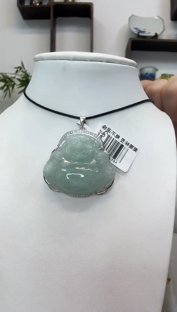 颈饰银S925镶嵌翡翠佛公