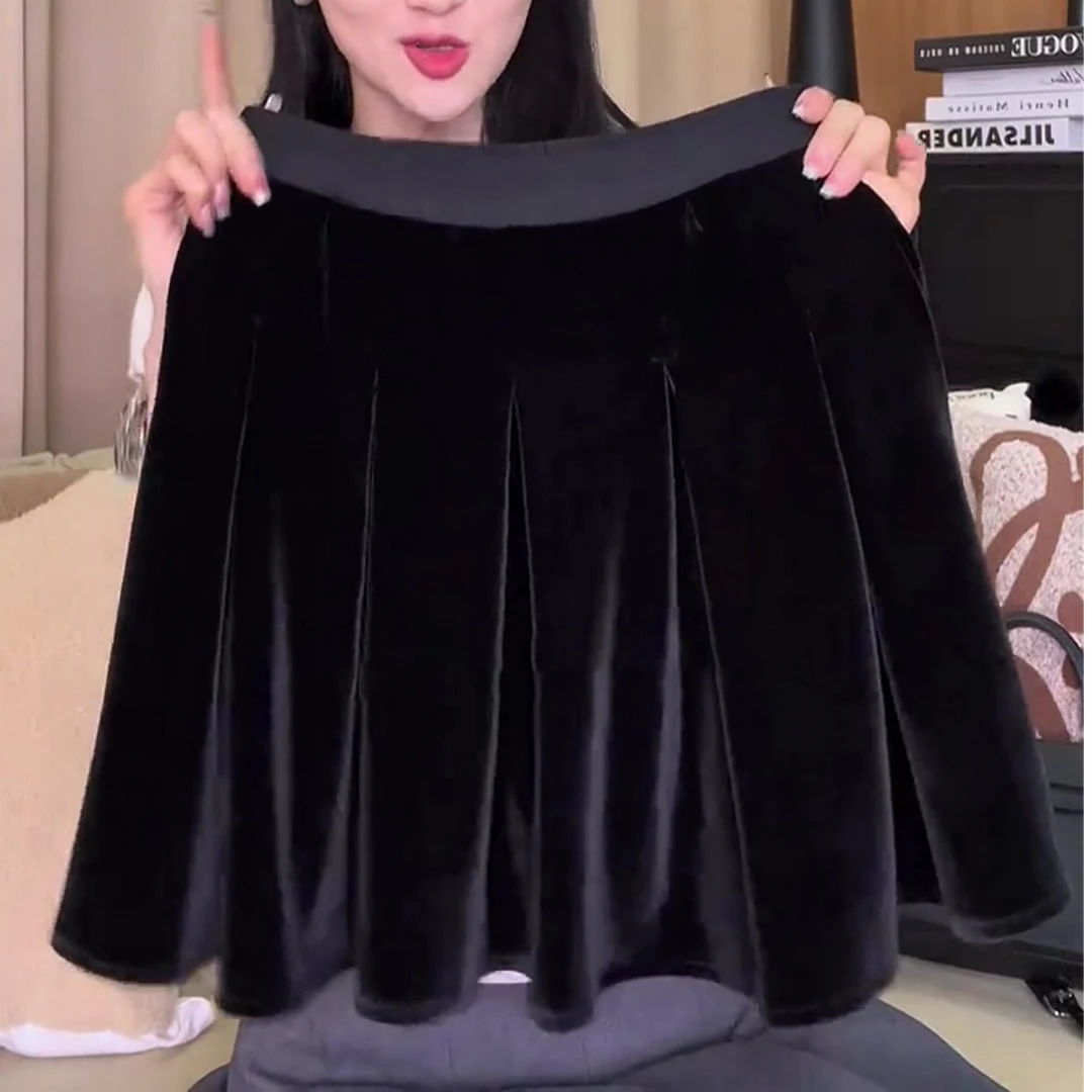 黑色丝绒百褶短裙女秋季新款松紧腰显瘦时尚百搭贵气减龄半身裙子