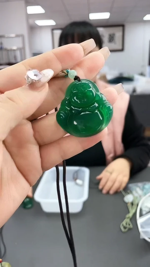 【闪购商品】石英质玉1未镶嵌大佛公