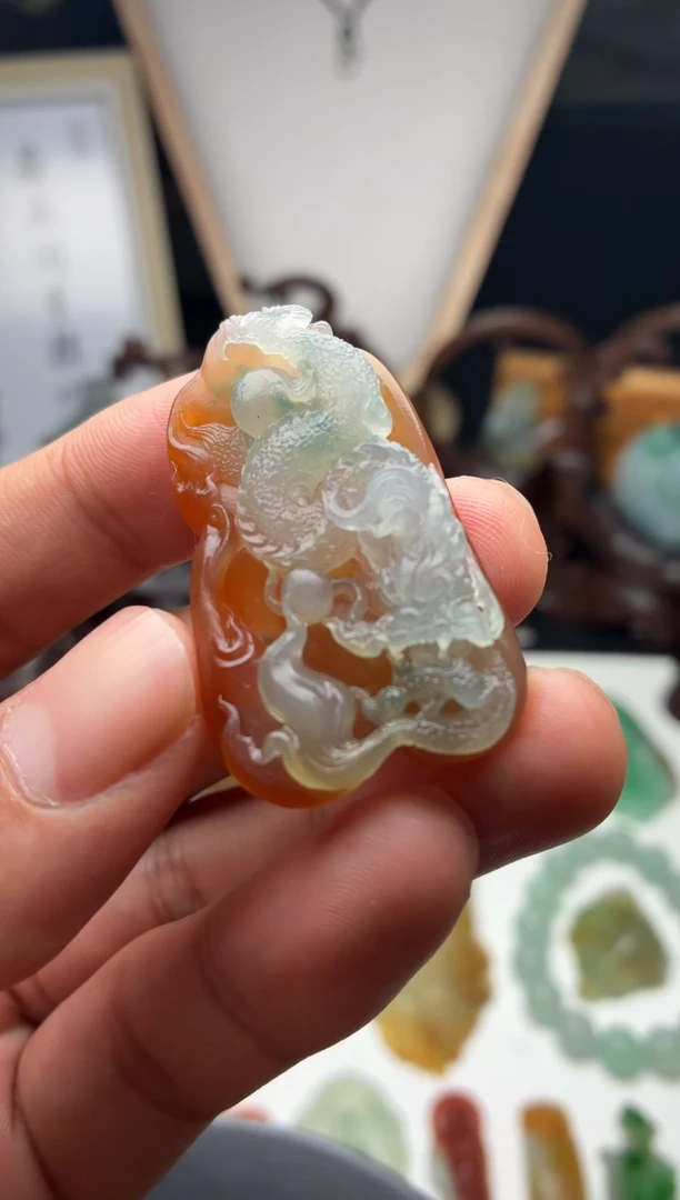 未镶嵌定制翡翠翡翠