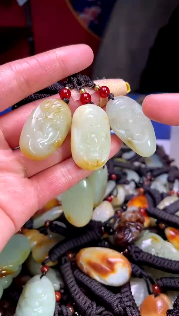 【闪购商品】和田玉颈饰未镶嵌123