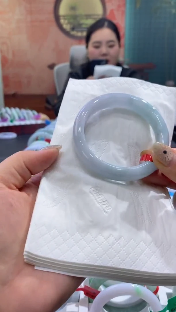 未镶嵌手镯翡翠多人000012489