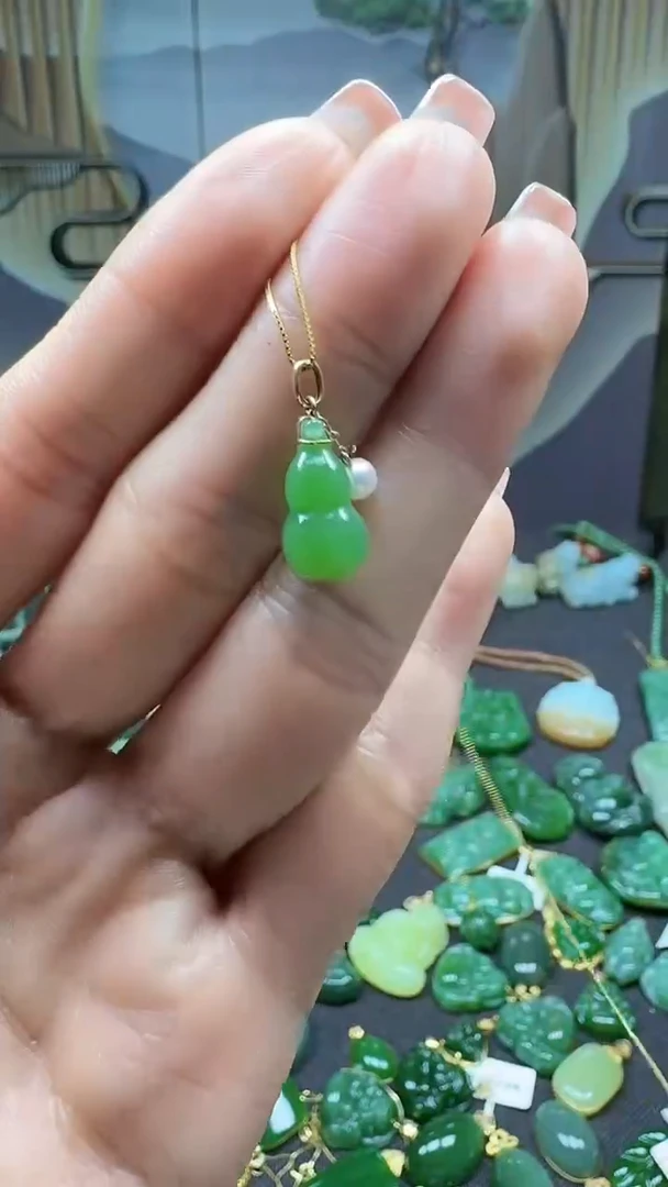 【闪购商品】和田玉吊坠(不含链)18K金镶嵌1