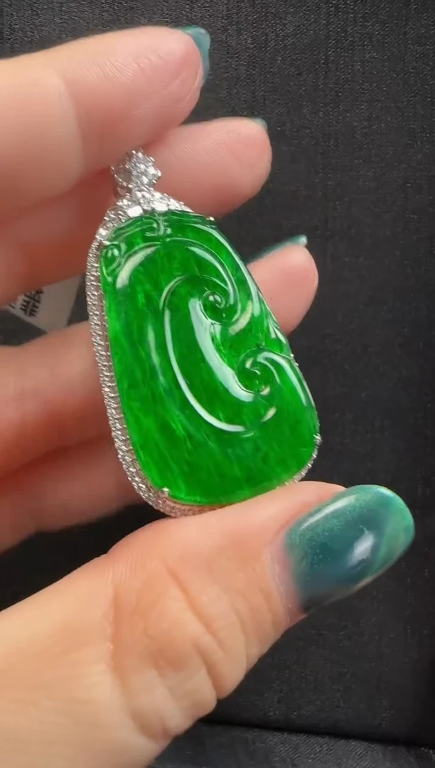 【闪购商品】翡翠颈饰18K金镶嵌052如意一个