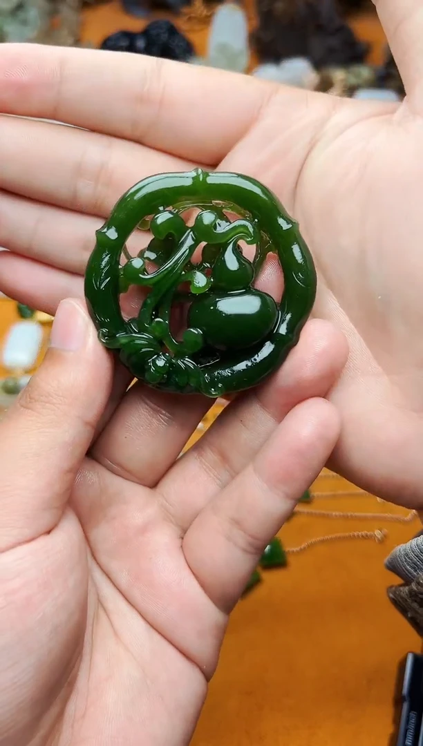 【闪购商品】和田玉颈饰未镶嵌葫芦