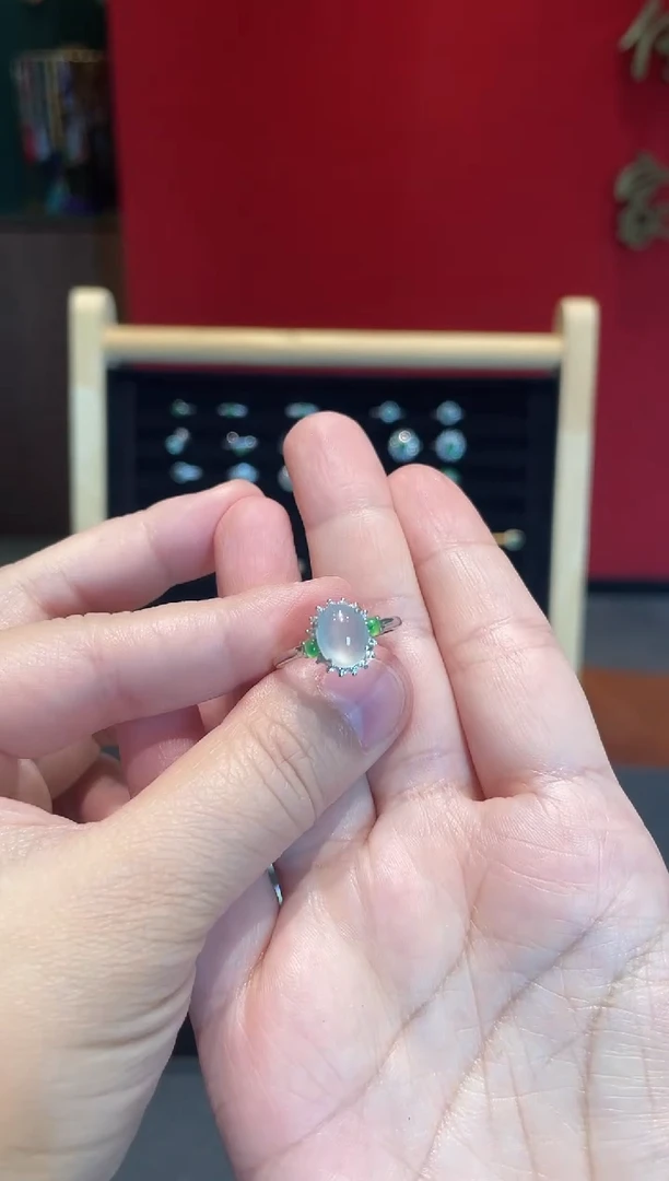 颈饰银S925镶嵌翡翠戒指