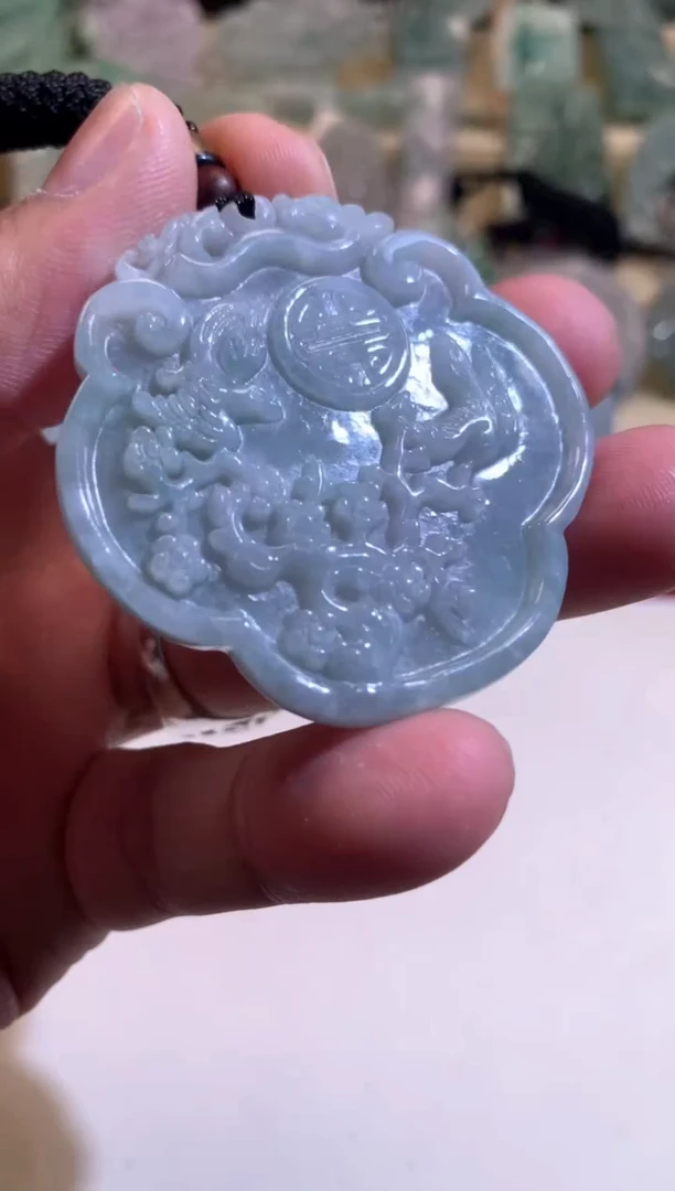 【闪购商品】翡翠颈饰未镶嵌01/21/114
