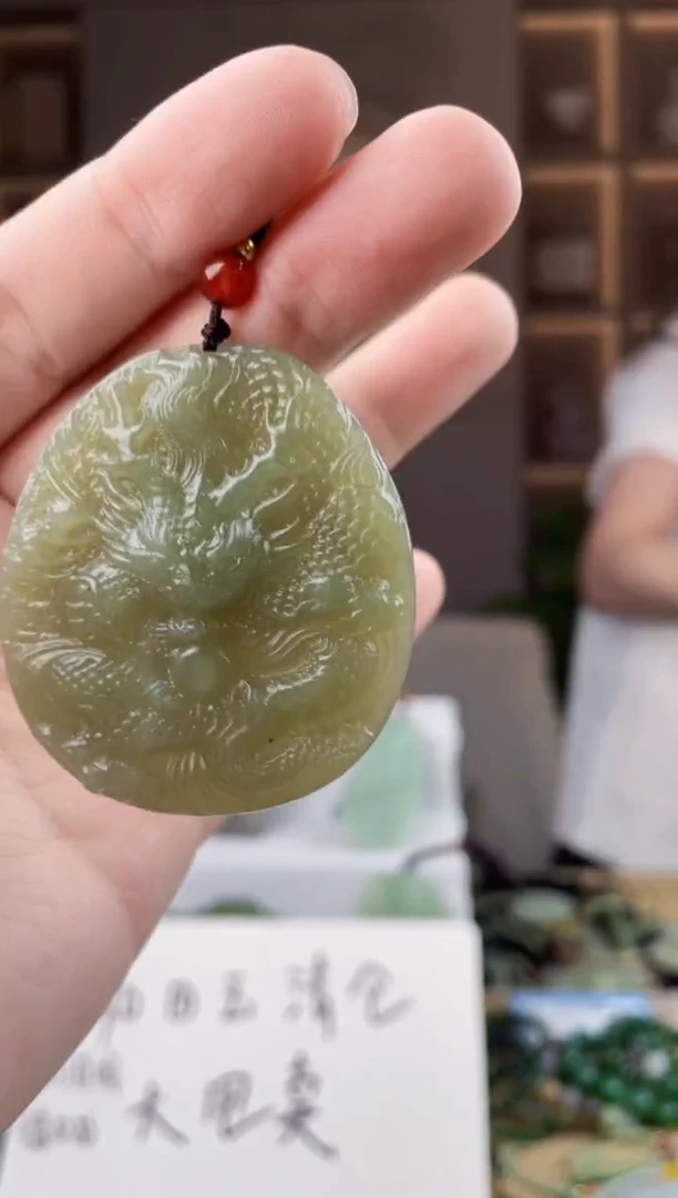 颈饰未镶嵌和田玉拍一发一，多样性发货