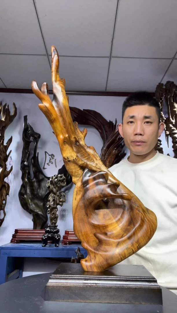 金丝楠木雕款惊*金丝楠木工艺品摆件