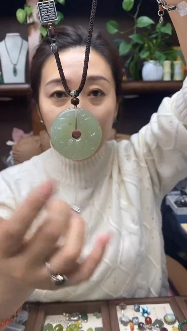 未镶嵌岫玉吊坠多样性发货其中发一