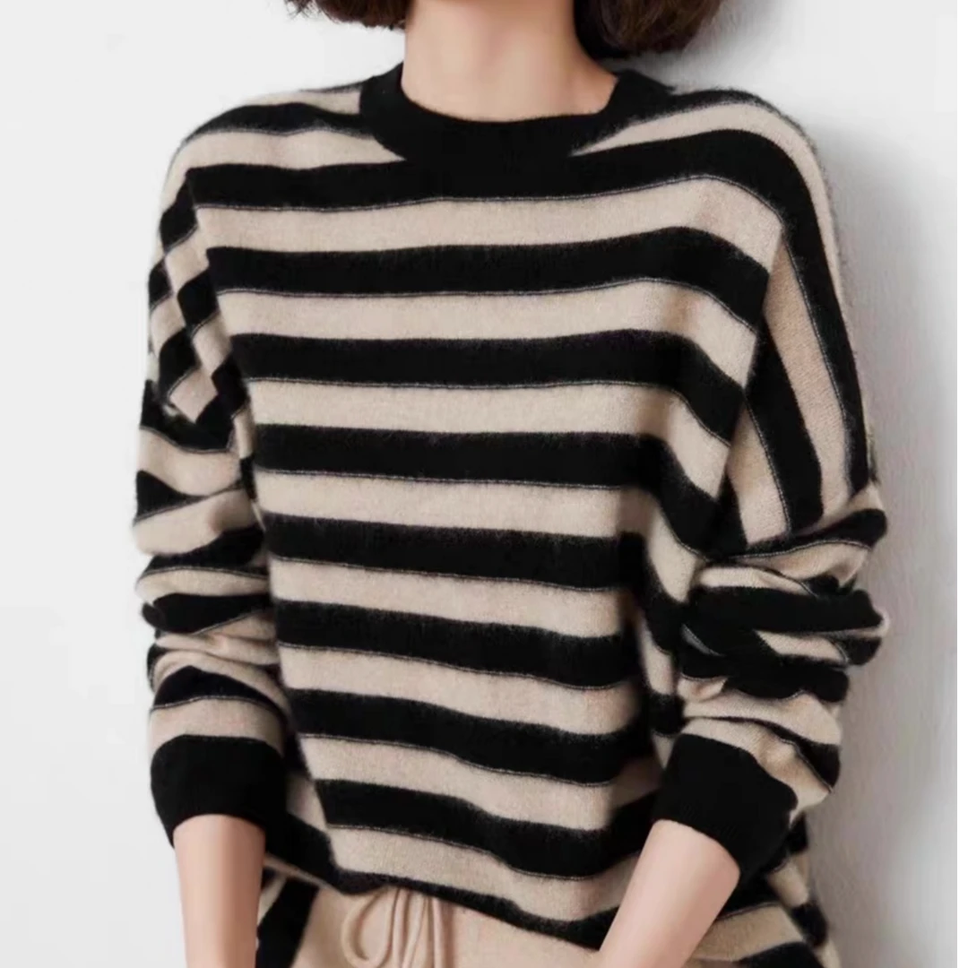 松弛感~羊毛秋冬新款黑米条纹长袖针织衫