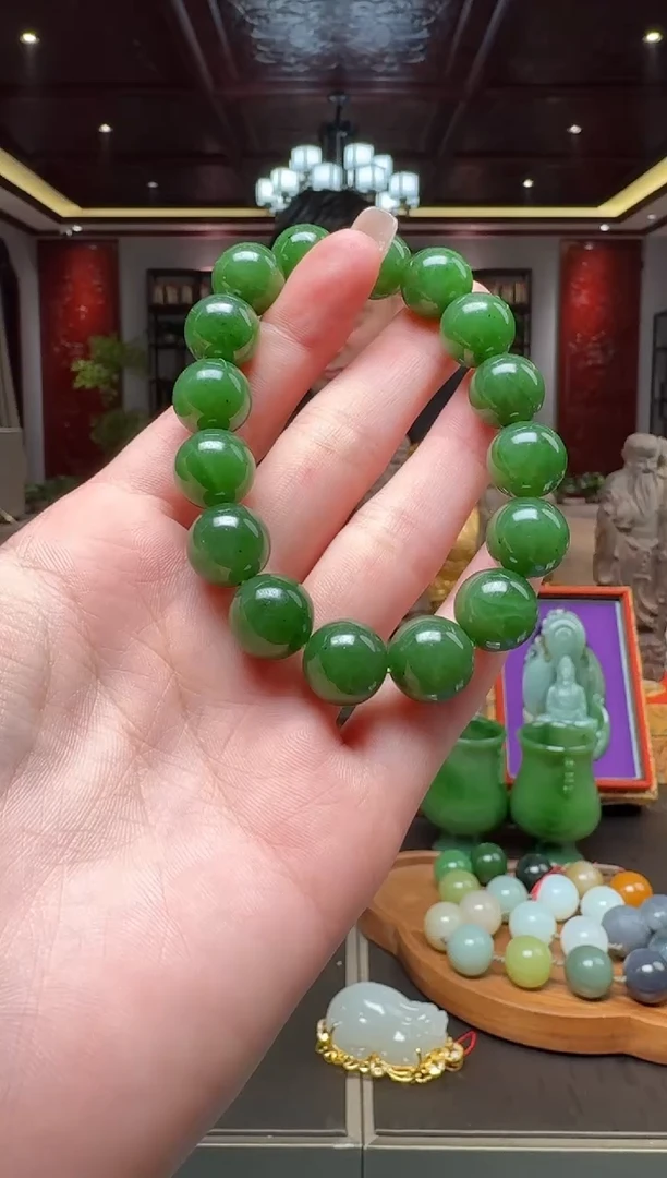 未镶嵌和田玉挂件by12+