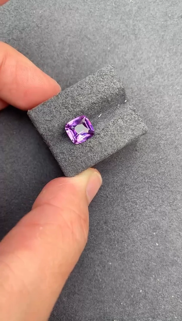 【闪购商品】彩色蓝宝石裸石未镶嵌2ct无烧紫蓝宝