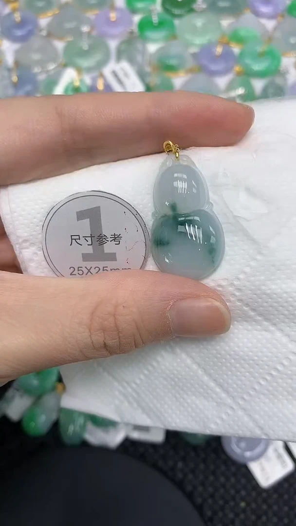 颈饰18K金镶嵌翡翠111111111