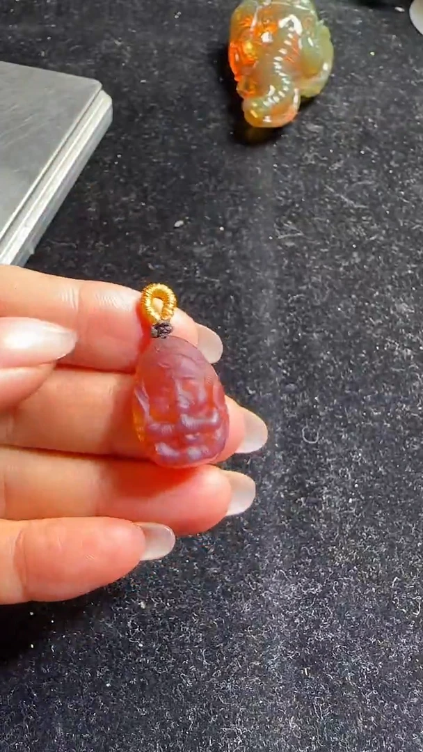未镶嵌颈饰琥珀65874541
