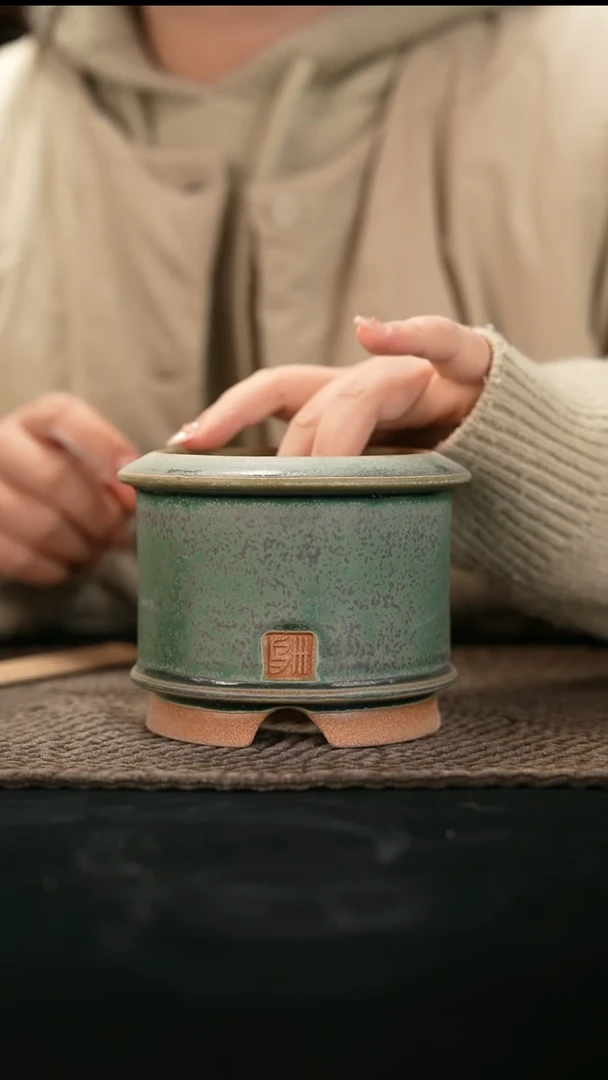 Y-口径9花盆-01-04-540特默认有瑕