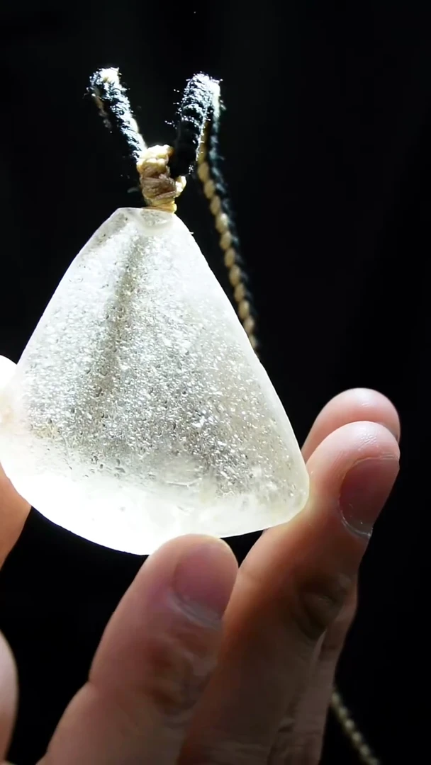 吊坠(赠链)未镶嵌水晶水晶