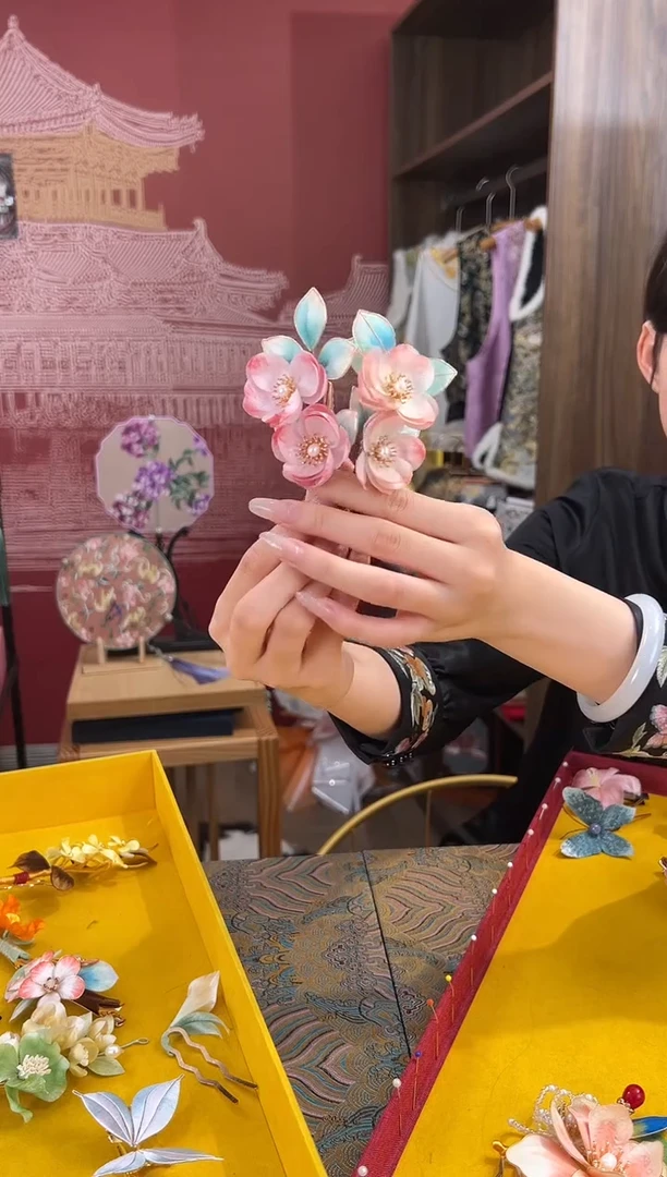 【闪购商品】刺绣一对 非遗绒花（发饰）