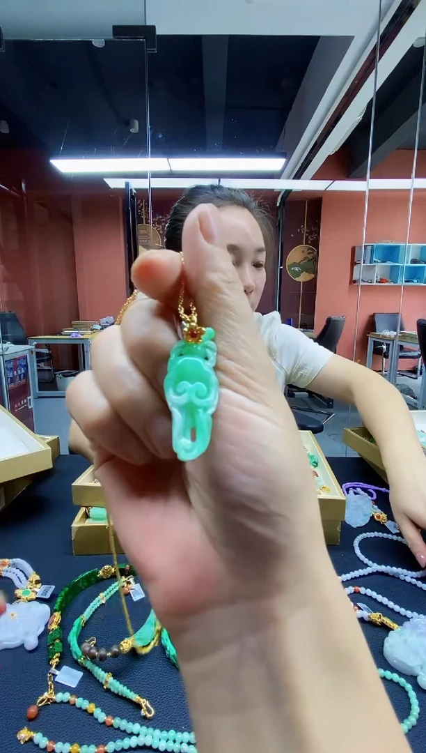 颈饰未镶嵌翡翠翡翠吊坠