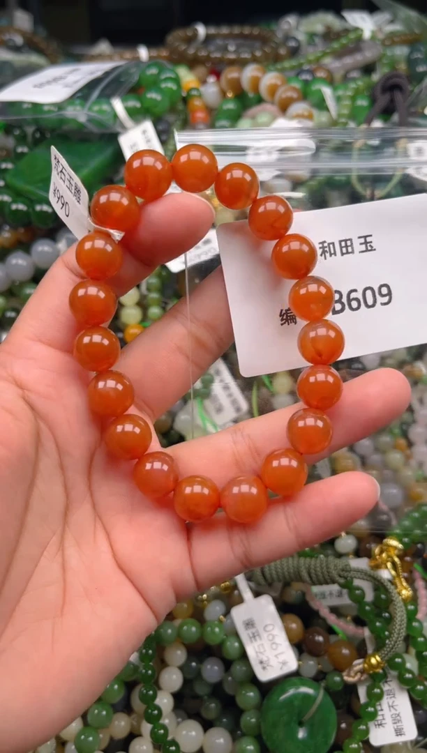 颈饰未镶嵌南红玛瑙1