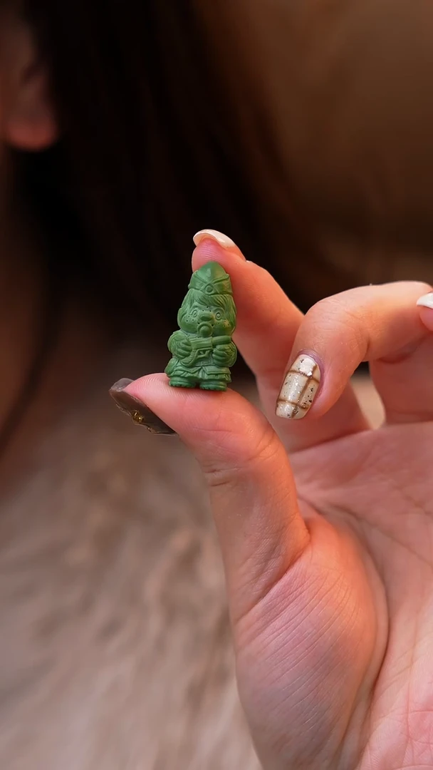 未镶嵌绿松石设计款孩子王蒙奇奇