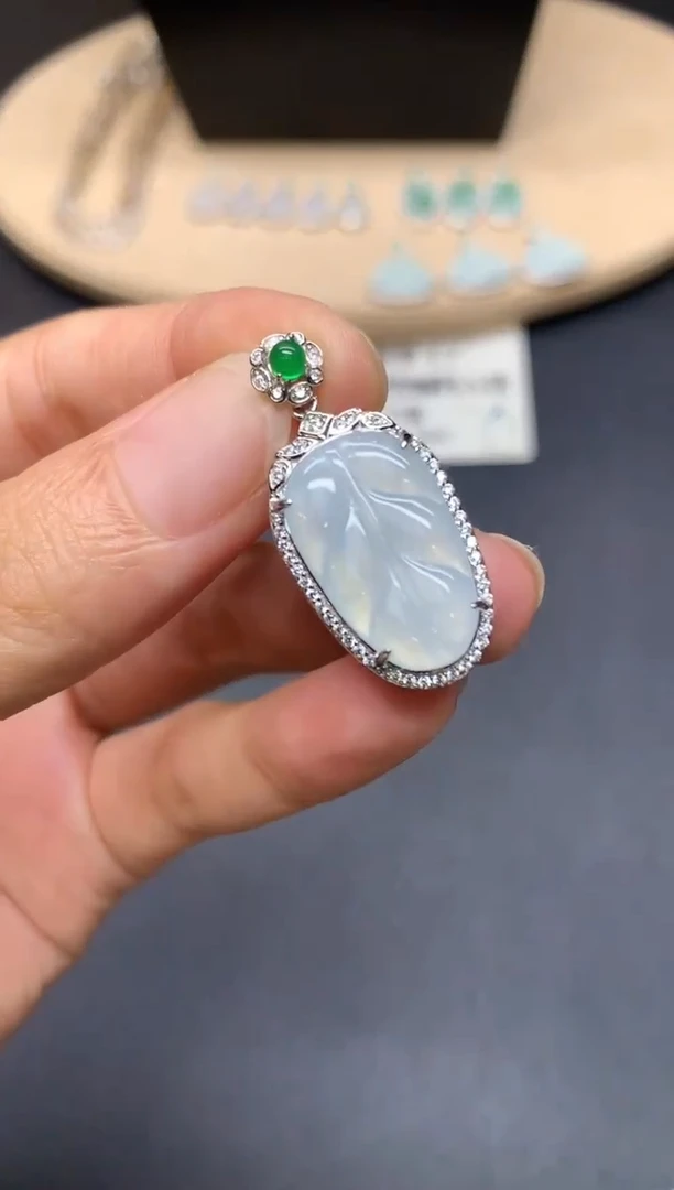 翡翠银S925镶嵌吊坠(不含链)叶子【多样性发其一】