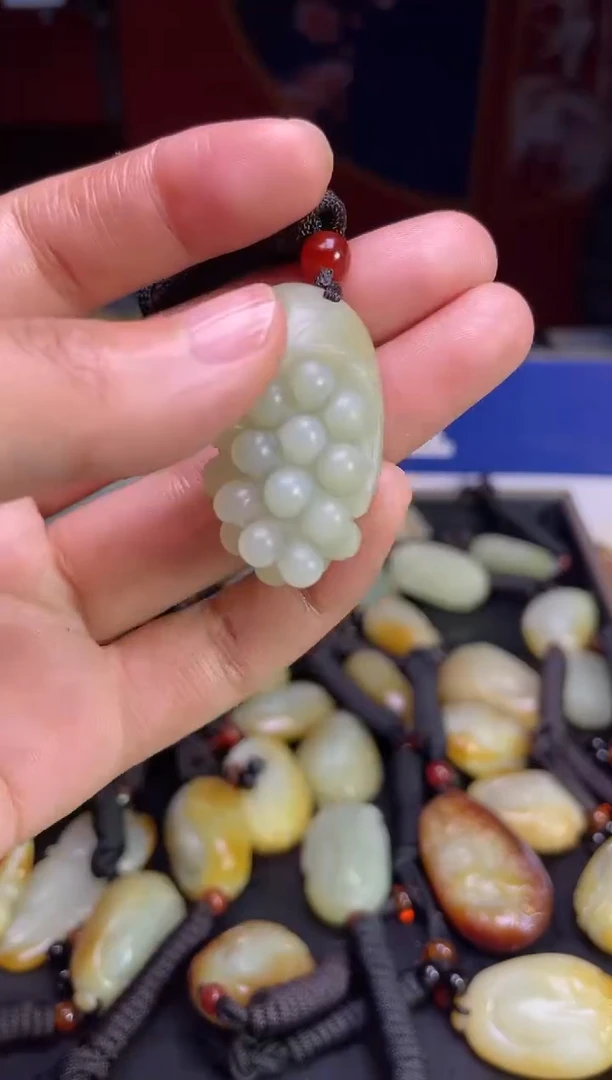 颈饰未镶嵌和田玉123