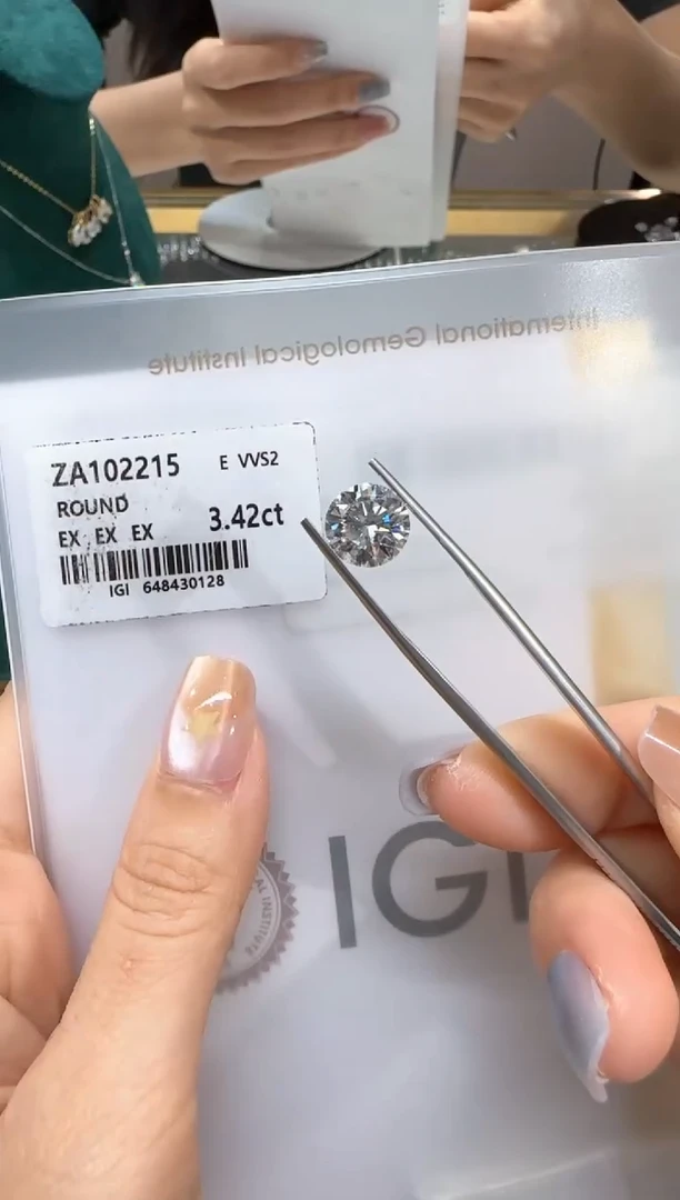 未镶嵌实验室培育钻石@3.42 ct 先鉴赏，再定制！