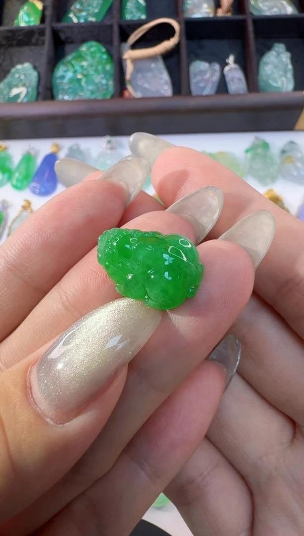 颈饰未镶嵌翡翠缅甸A货翡翠