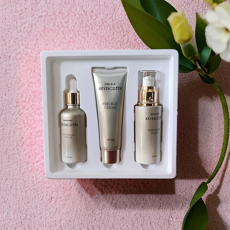 新疆包邮美白祛斑素颜霜护肤补水保湿美颜紧致修护滋养滋润三件套