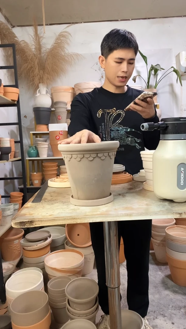 瑕疵无售后20*18灰陶巴洛克 1盆1托