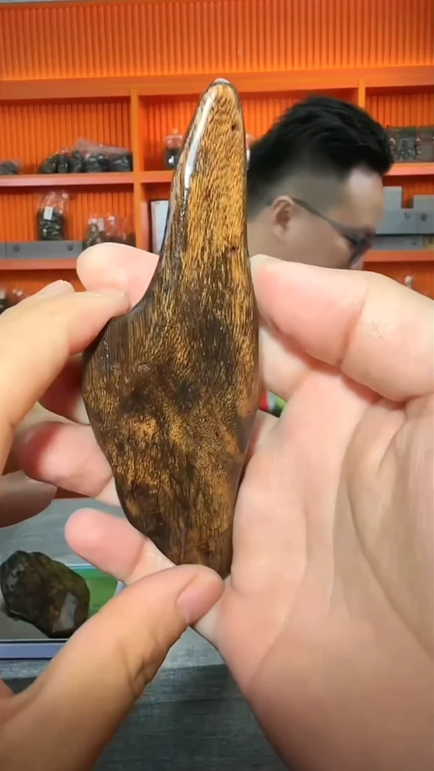 沉香手把件197号原材45g多样性发一