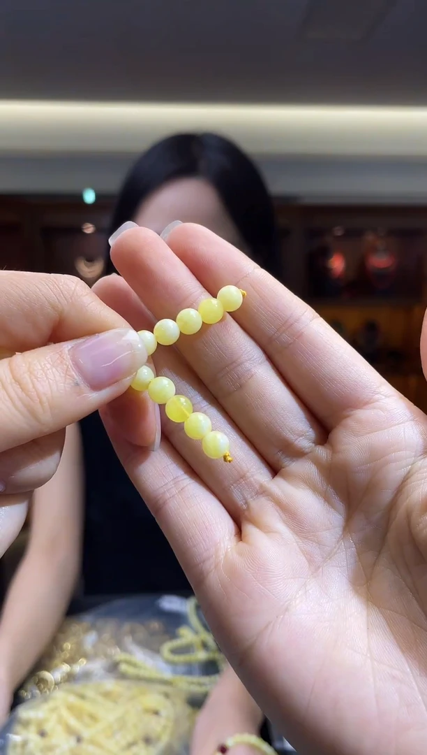 蜜蜡颈饰未镶嵌（多样性发一件）