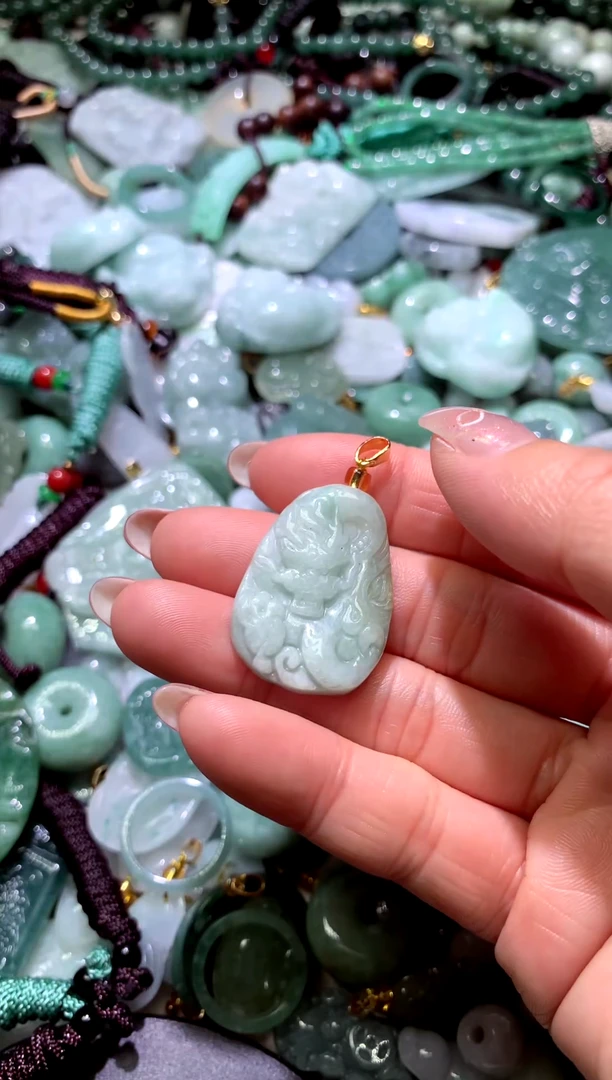 吊坠(不含链)未镶嵌翡翠1